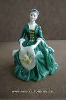 Lady from Williamsburg     HN 2228
