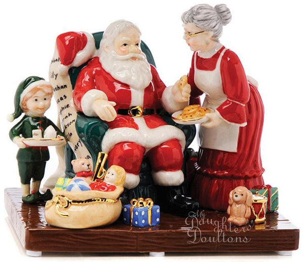 Santa Takes a Break     HN 5550