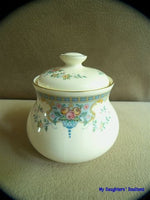 Royal Doulton - Juliet - Covered Sugar